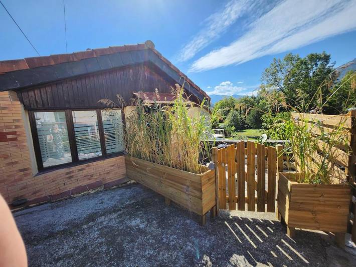 Location de vacances pour 4 personnes, avec Terrasse ainsi que Jardin et Vue à Ore