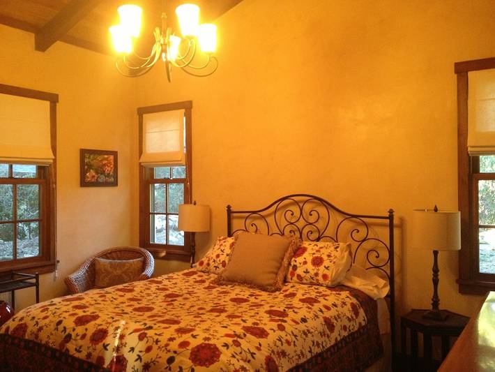 Vacation rental for 3 people, with yard in Montecito