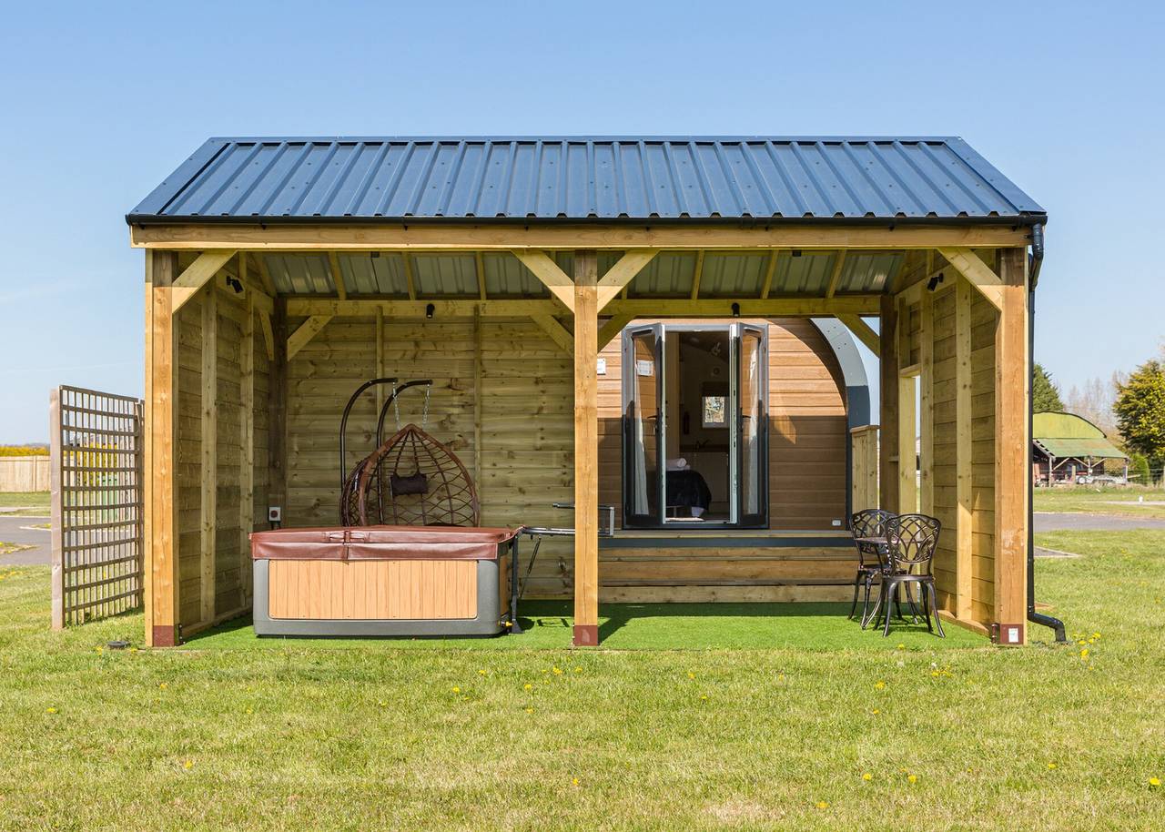 Birch Luxury Pod in Worcestershire