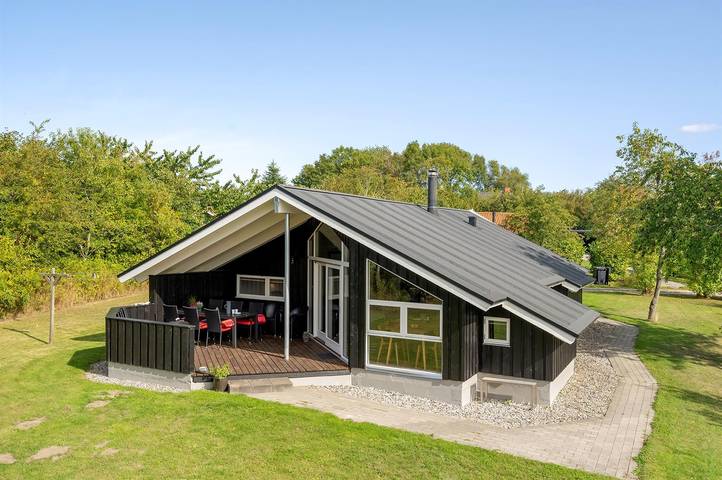Ferienhaus für 8 Personen, mit Sauna und Terrasse sowie Garten in Kegnæs