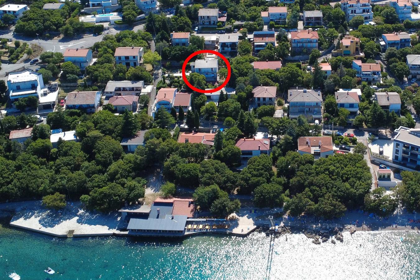 Ganze Wohnung, 3-Zimmer-Ferienwohnung mit Balkon und Meerblick Klenovica, Novi Vinodolski A-5516-a in Klenovica, Primorje-Gorski Kotar