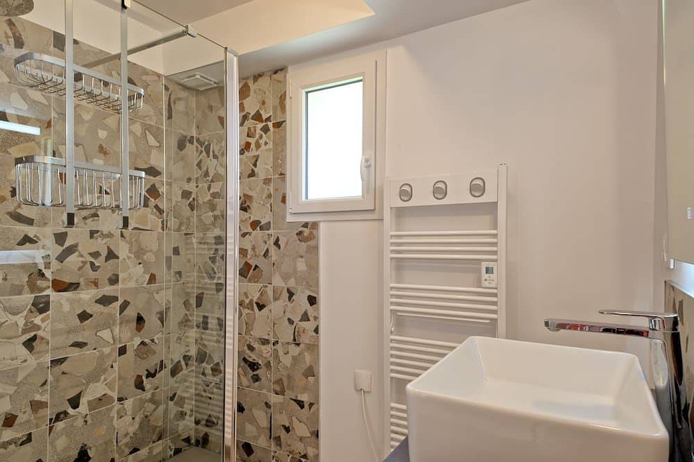 Kermorvan in Plougrescant, Pink Granite Coast