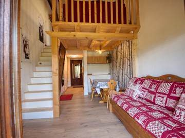 Gîte pour 4 personnes, avec terrasse à Morillon