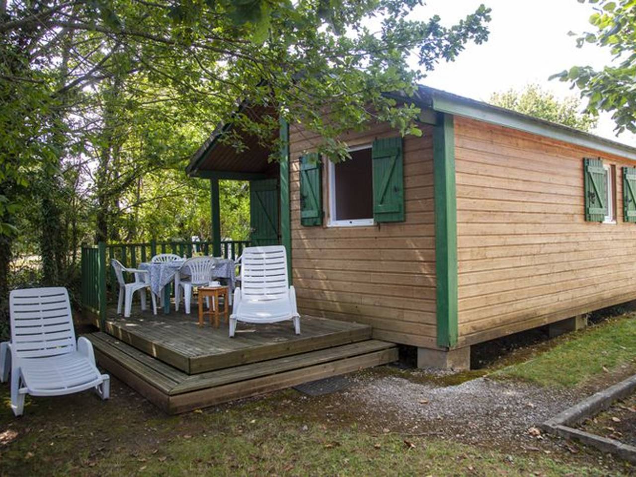 Chalet de 20m² à Naucelle avec terrasse in Naucelle, Aveyron