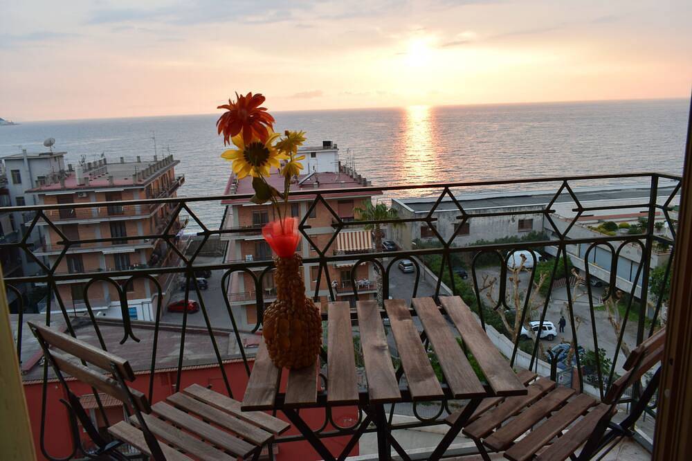 Apartment on the Sorrento coast in Castellammare di Stabia, Napoli e dintorni