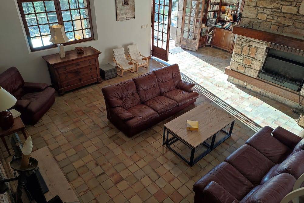 Villa in Provence's sky in Tourtour, Draguignan Region