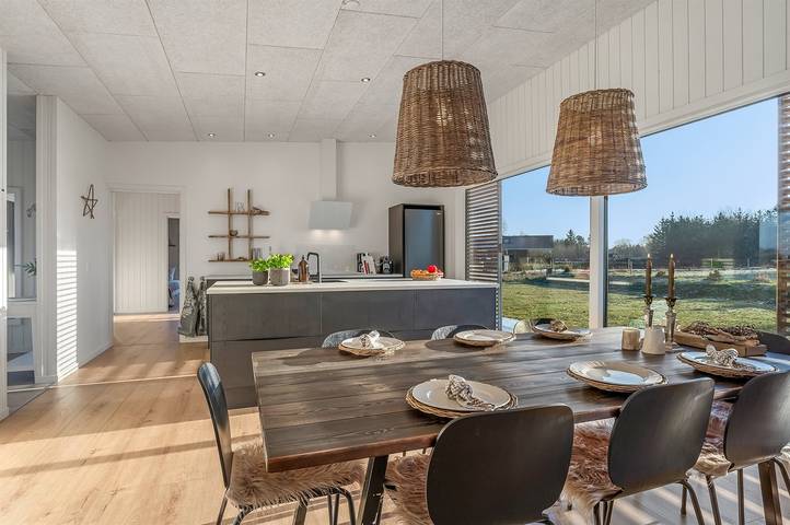 Chalet für 8 Personen, mit Terrasse und Whirlpool sowie Sauna auf Seeland - 4