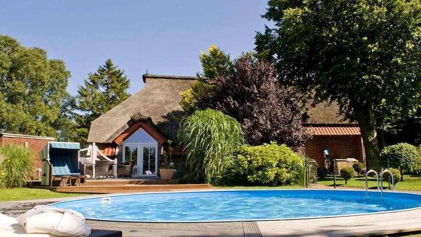 Ferienhaus für 4 Personen, mit Garten und Pool sowie Sauna in Südbrookmerland