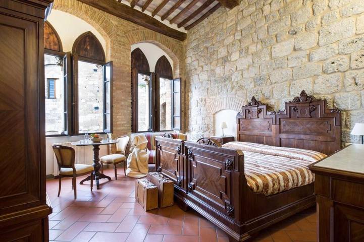 Chambre d’hôte pour 2 personnes, avec Terrasse et Jardin ainsi que Piscine et Vue à San Gimignano