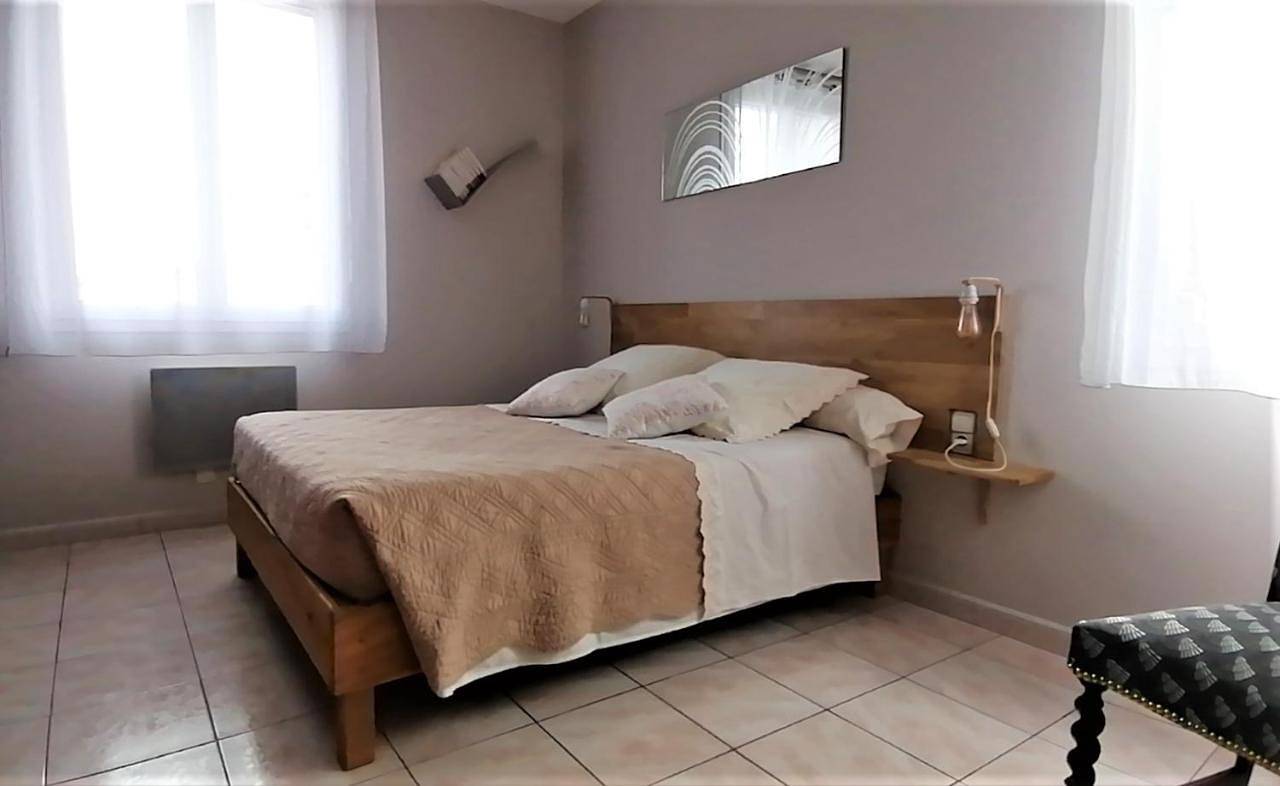 Appartement entier, Gîte le Micocoulier in Valréas, Enclave de Valreas