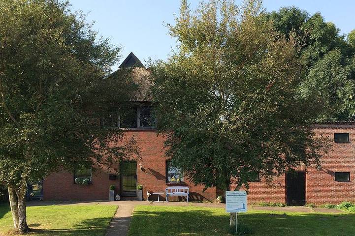 Ferienhaus für 18 Personen, mit Garten und Pool in Butjadingen