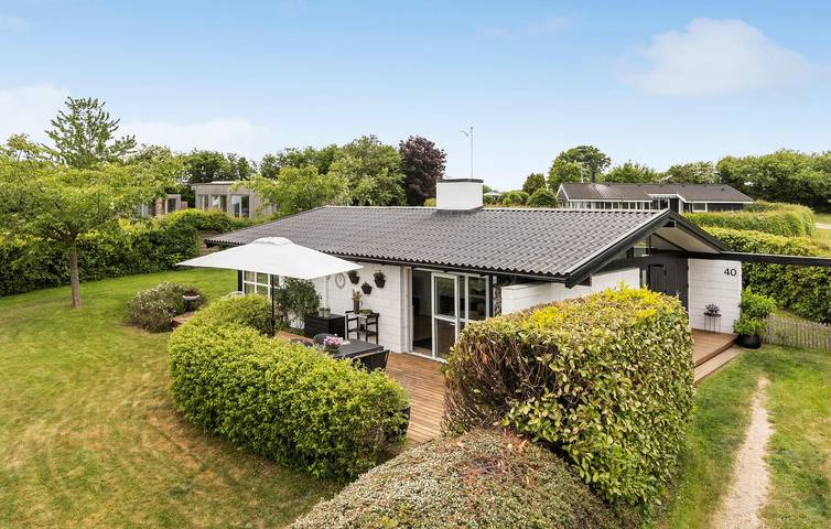 Ferienhaus für 4 Personen, mit Terrasse und Garten auf Als - 2