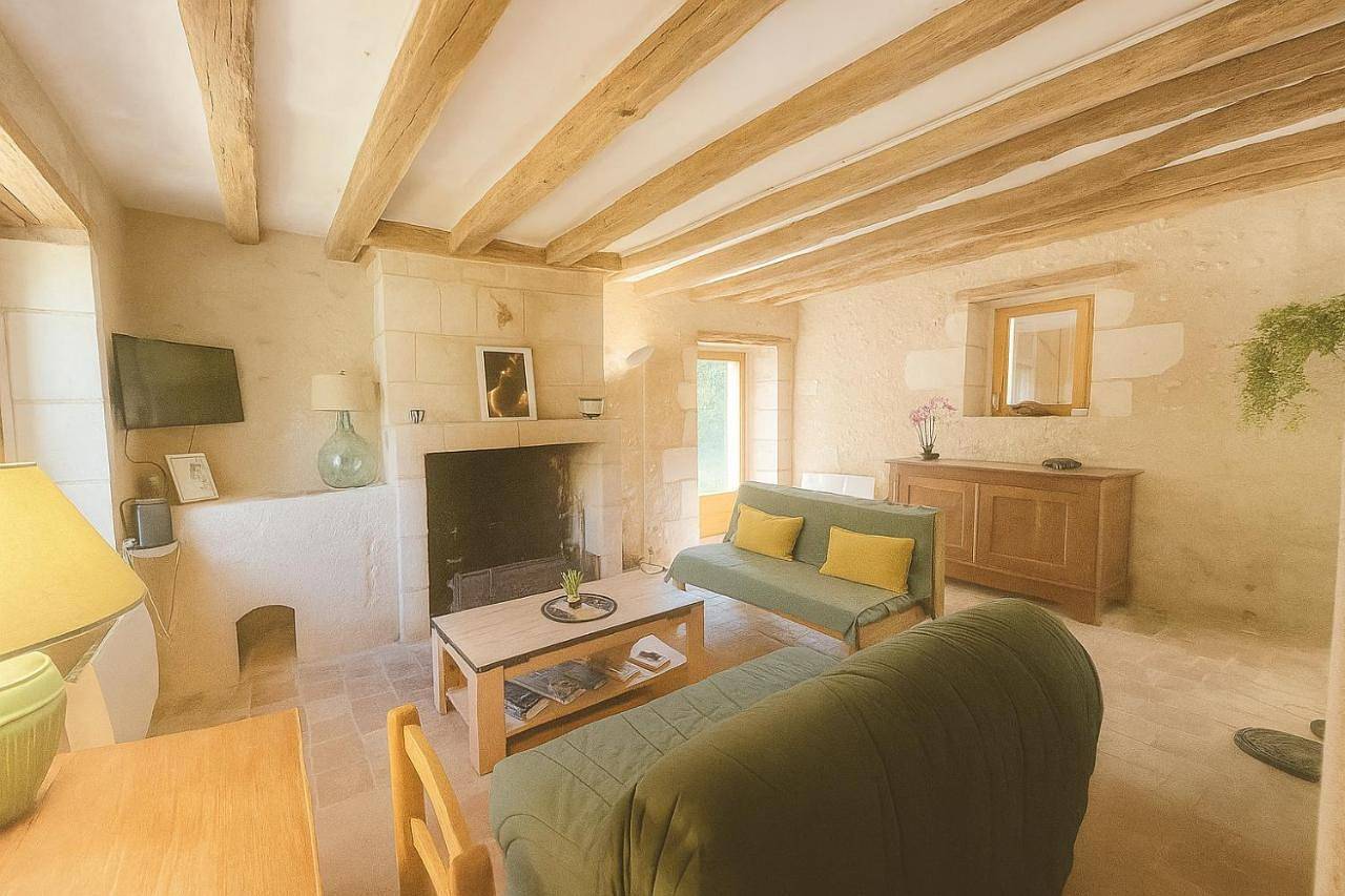 Three-Bedroom House in Dierre, Région de Tours