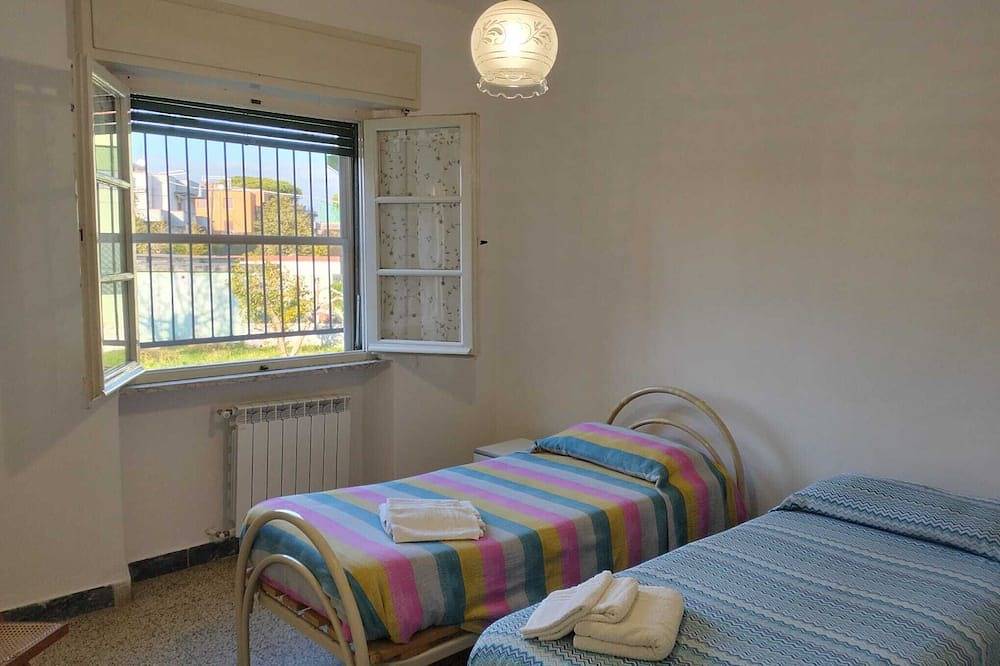 Appartamento intero, Villa Eusepia, di fronte alla spiaggia di Tirrenia in Pisa, Riviera Toscana