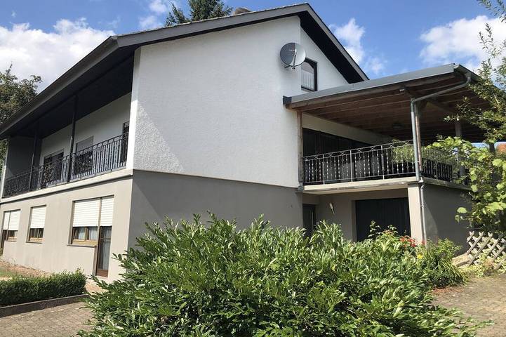 Ferienhaus für 14 Personen, mit Garten und Sauna in Mudau