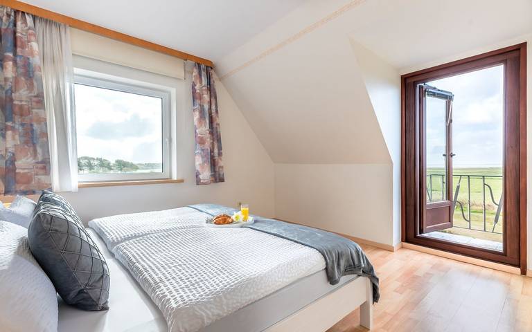Ferienwohnung für 2 Personen, mit Balkon und Garten sowie Ausblick in Utersum - 3