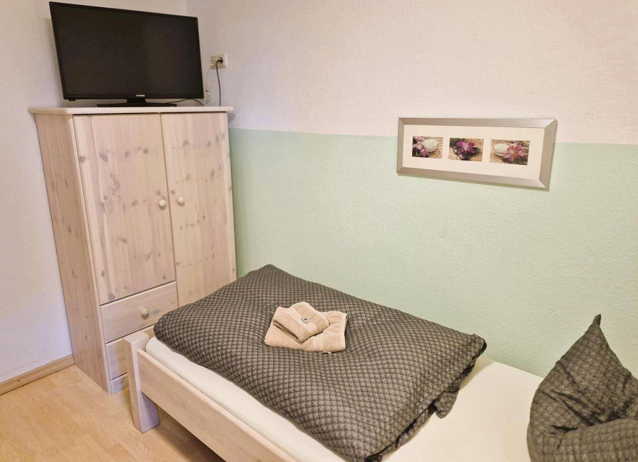Budget Single Room in Mahlzow, Wolgast