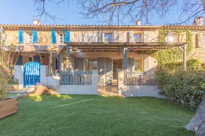 Maison Sainte-Maxime : terrasse privée, Wi-Fi et climatisation in Sainte-Maxime, Côte méditerranéenne (France)