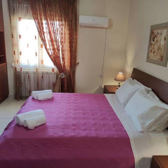 Holiday home for 8 people, with terrace, child-friendly in Fanes