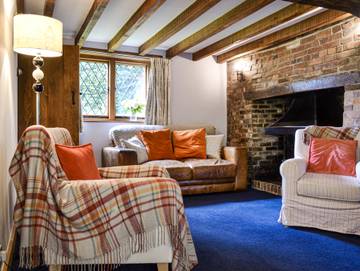Glamping for 4 People in Tenterden, High Weald, Photo 2