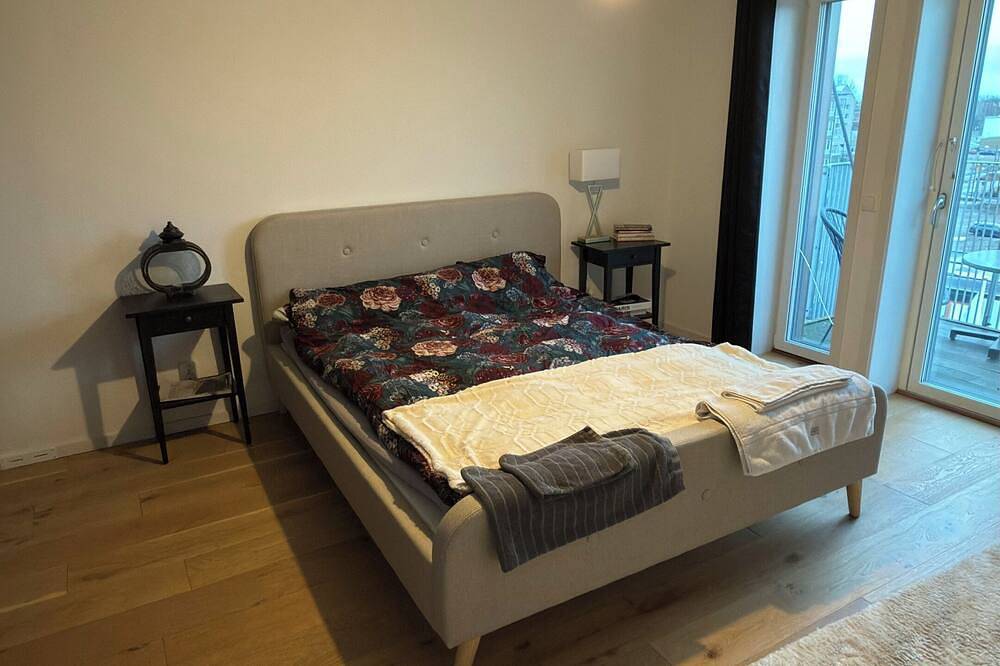 Ganze Wohnung, Stylish luxury suite with magical golf views near the city in Örebro, Örebro kommun