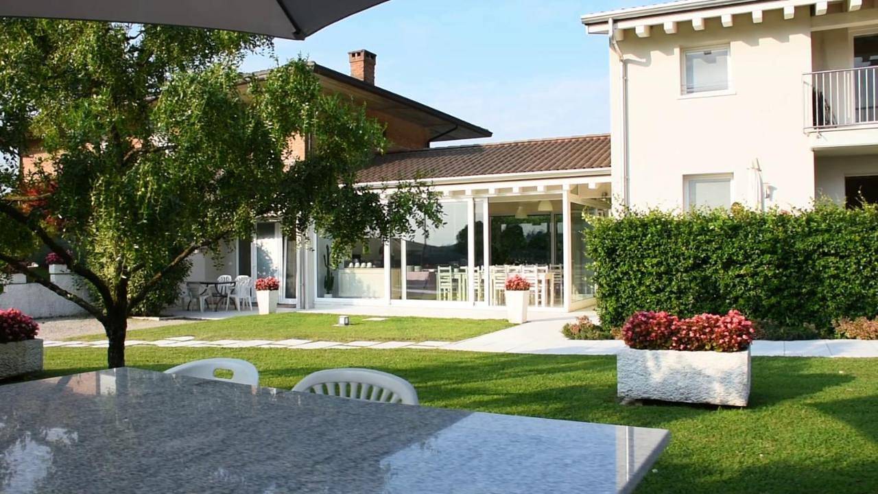 Two-Bedroom Apartment in Borso del Grappa, Prowincja Treviso