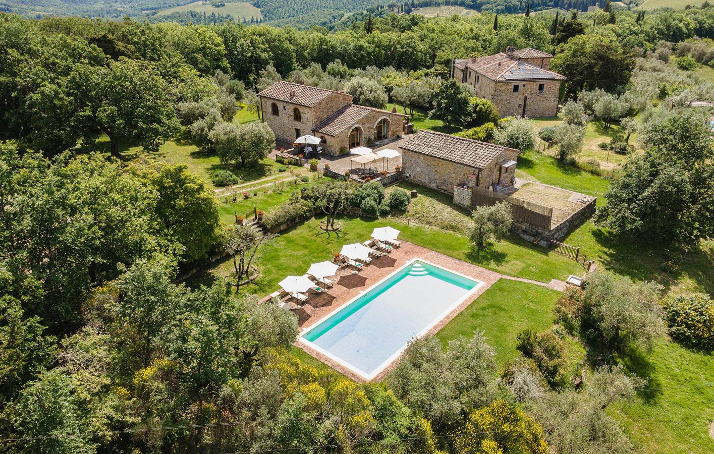Florence Paradise: 200sqm, A/C, Parking, Pool & Garden in Tavarnelle Val di Pesa, Barberino Tavarnelle