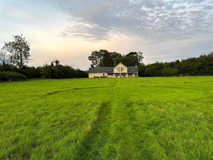 Location de vacances pour 8 personnes, avec Jacuzzi et Terrasse ainsi que Jardin et Vue à Sully - 2