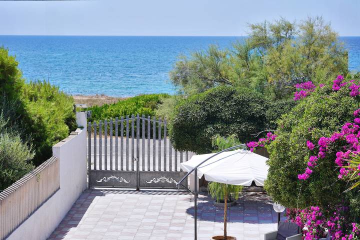 Casa vacanza per 12 persone, con Balcone e Giardino a Manduria