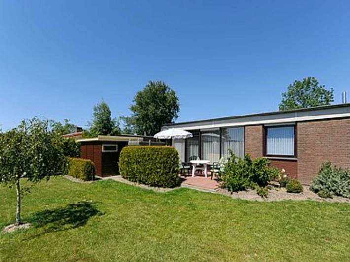 Bungalow für 4 Personen, mit Terrasse und Garten in Bensersiel - 2