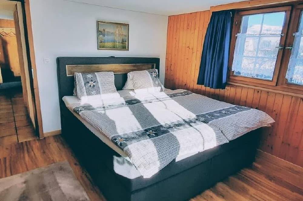 Ganze Wohnung, Gemütliche und geräumige Ferienwohnung in Nesslau, Zürich Voralpen