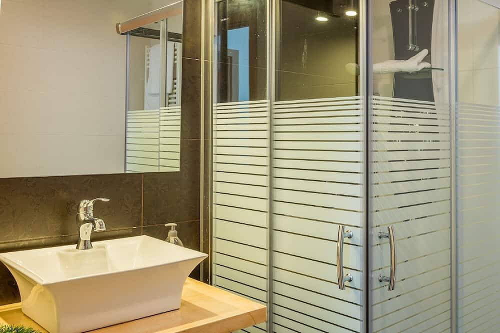 Ganze Wohnung, Ländliche Wohnung in natürlicher Umgebung und nahe dem Strand in Ampuero, Kantabrische Küste