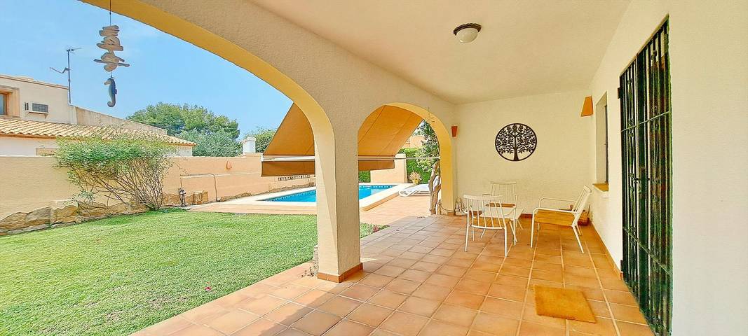 Location de vacances pour 4 personnes, avec jardin et piscine à Moraira - 4