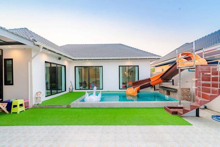 Chalet para 10 personas, con vistas además de piscina y terraza - 1