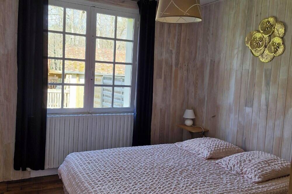 La Tuillère, Charmante maison avec sa piscine privée. in Mauzens-et-Miremont, Périgord Blanc