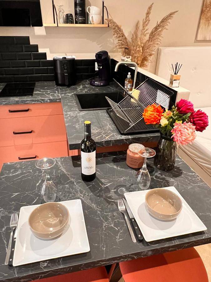 Gîte pour 2 personnes, avec jardin à Ginasservis - 3