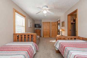 Vacation House for 12 Guests in Garrett County, Deep Creek Lake, Picture 1