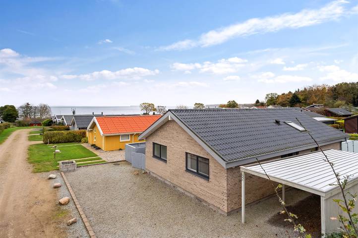 Ferienhaus für 6 Personen, mit Garten und Terrasse in Binderup Strand - 2