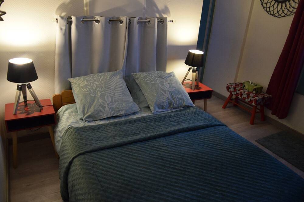 Gite with private entrance and parking / patio. At the foot of the Ballon D'Alsace in Sainte-Famille, Parc naturel régional des Ballons des Vosges