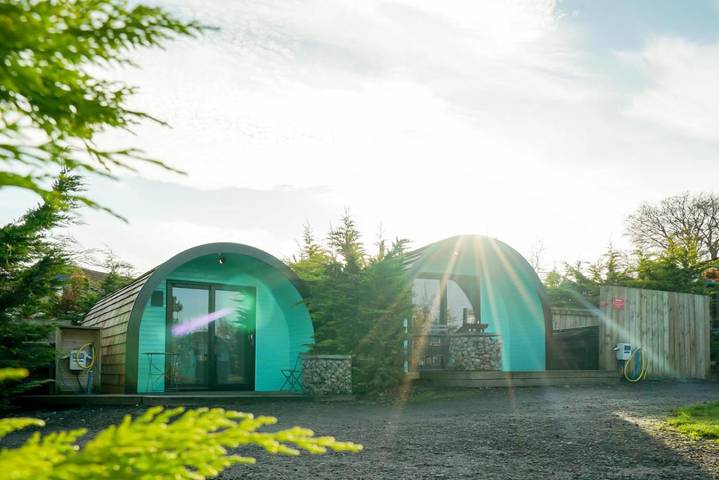 Hotel for 2 people, with Hot tub and Terrace as well as View in Cheshire