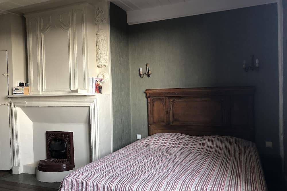 Maison Ancienne Avec son Jardin Privatif in Le Havre, Le Havre region