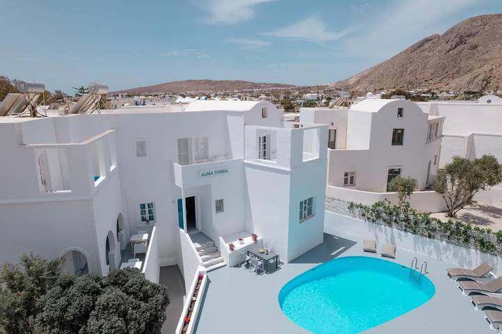 Appart’hôtel pour 2 personnes, avec Balcon et Terrasse ainsi que Jardin et Piscine