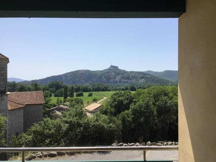 Location de vacances pour 10 personnes, avec piscine ainsi que terrasse et vue à Saint-Alban-Auriolles - 2