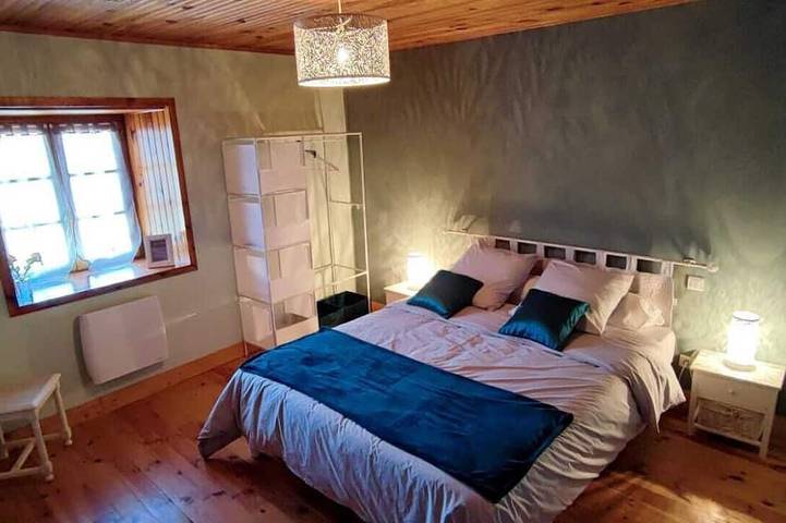 Location de vacances pour 6 personnes, avec jardin à Blassac - 2