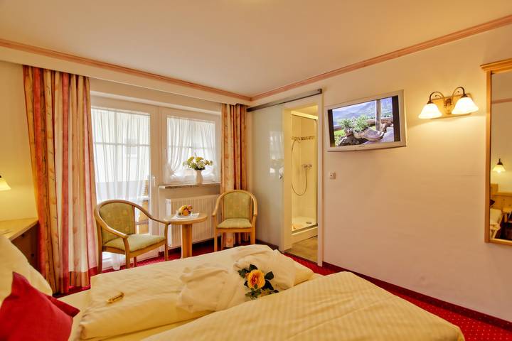 Hotel für 2 Personen, mit Balkon und Terrasse sowie Garten und Sauna in Unterjoch - 4