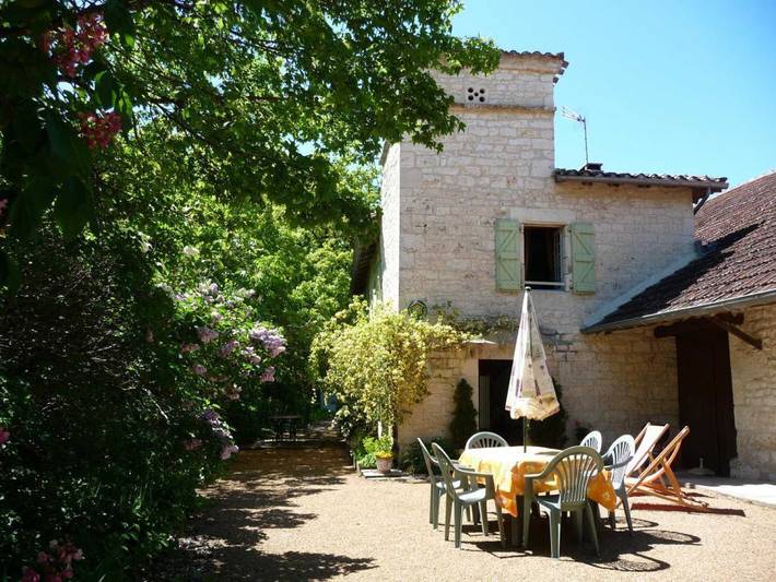 Gîte pour 6 personnes, avec jardin et piscine - 1