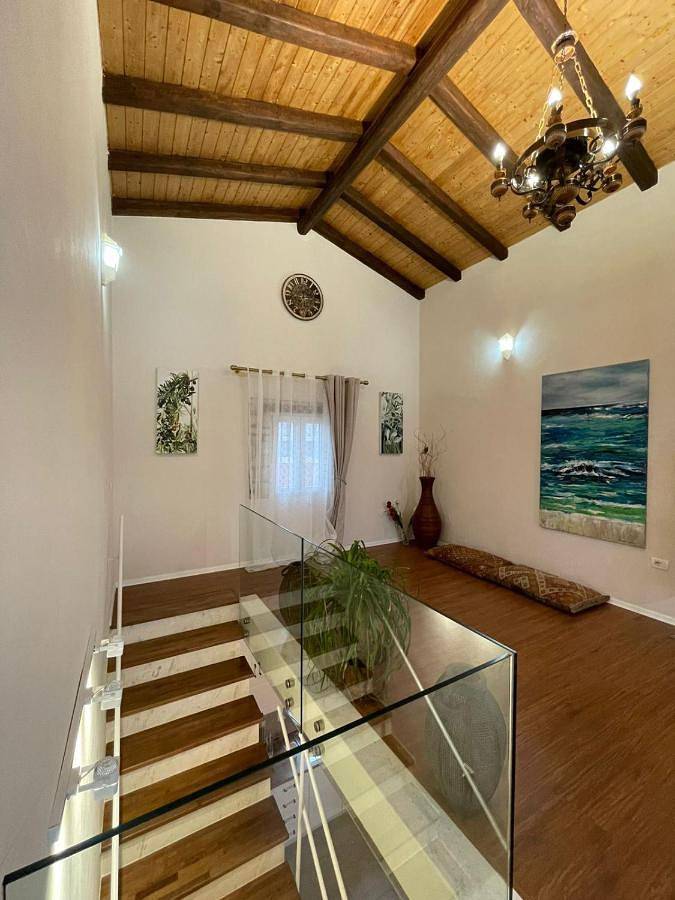 Location de vacances pour 9 personnes, avec jardin dans Ksamil - 2