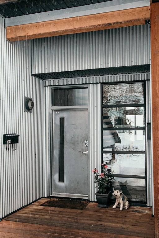 Gorgeous Grand Loft nur wenige Schritte von der Innenstadt von Cafés / Cafés in Nelson, Whitewater Ski Resort