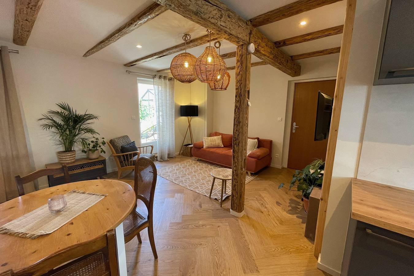 Ganze Wohnung, Ferienwohnung für 4 Personen mit Terrasse in Mittelhausbergen, Region Straßburg