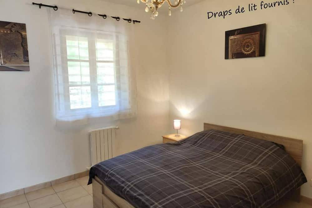Apartamento entero, Gîte de la Tride B Avec Terrasse Proche du Centre in Lectoure, Gers